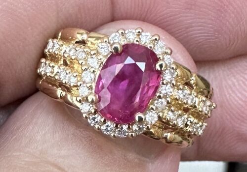 A Stunning Unheated No Heat 1.70ct Burma Ruby & Diamond Ring GIA Cert