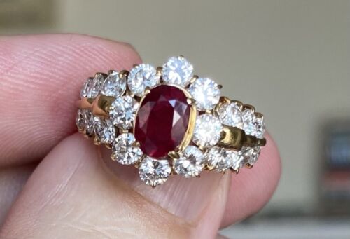 A Magnificent Unheated Burma 1.09ct Pigeon’s Blood Ruby Ring