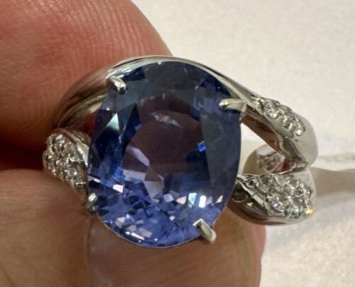 Wonderful Value 7.76ct Blue Sapphire & Diamond Ring