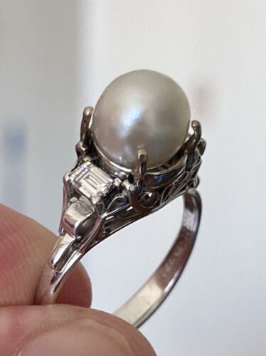 A Superb 3.90ct Natural Pearl & Diamond Platinum Ring GIA Certificate
