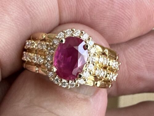 A Stunning Unheated No Heat 1.70ct Burma Ruby & Diamond Ring GIA Cert
