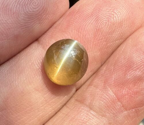 Stunning 7.05ct Chrysoberyl Cat’s Eye