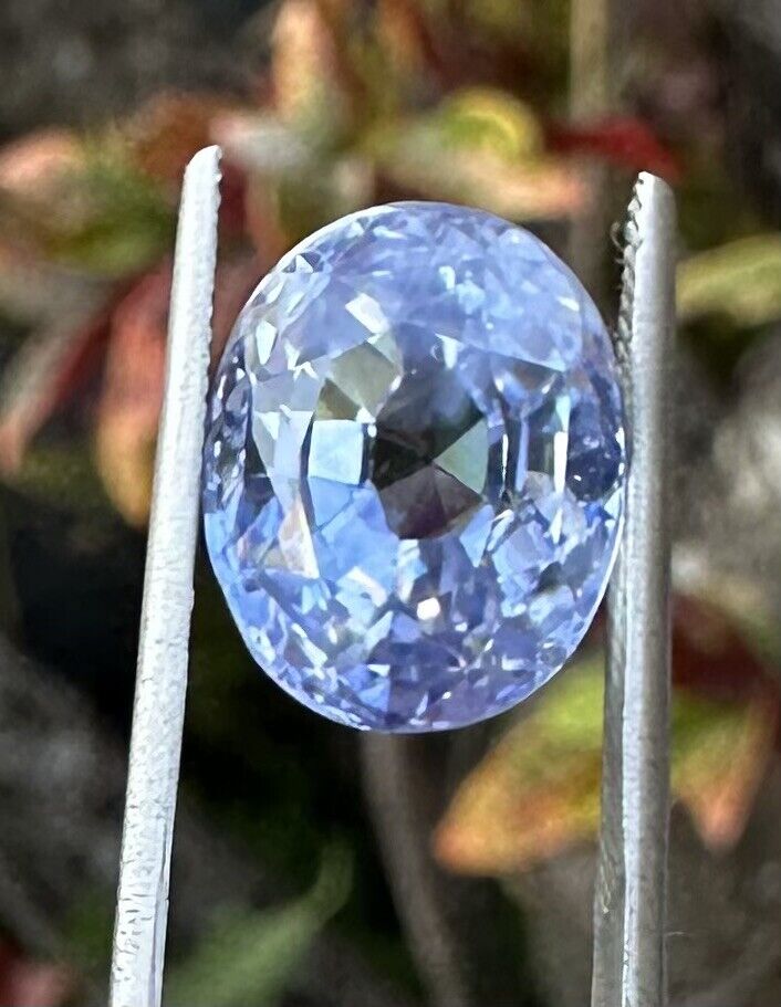 A Stunning Unheated 13.40ct Sri Lankan Blue Sapphire