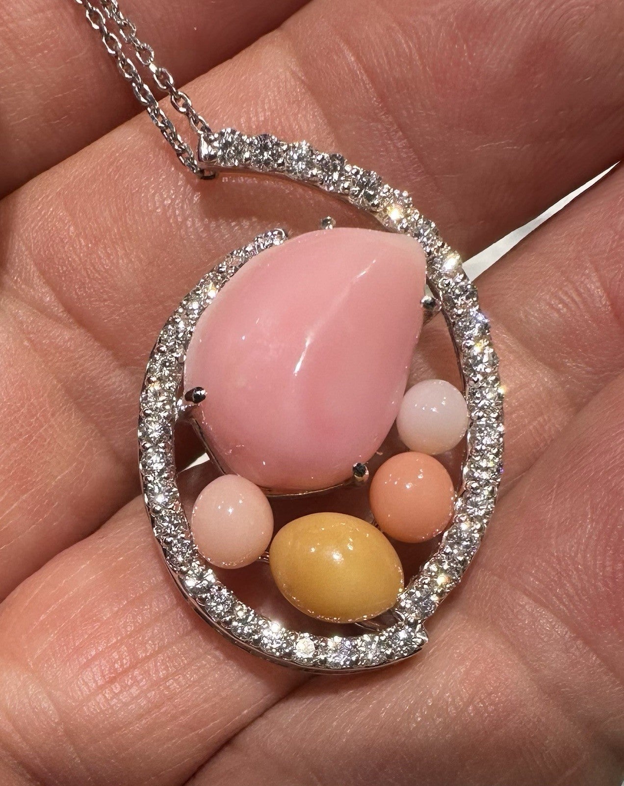 A Magnificent 14.22ct Conch Pearl & Diamond Platinum Pendant