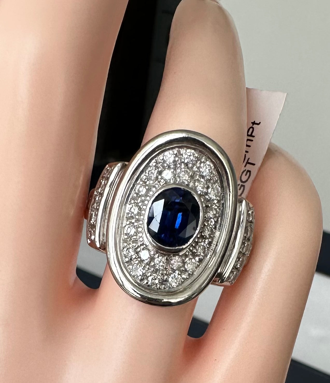 Superb 1.89ct Blue Sapphire & Diamond Platinum Ring