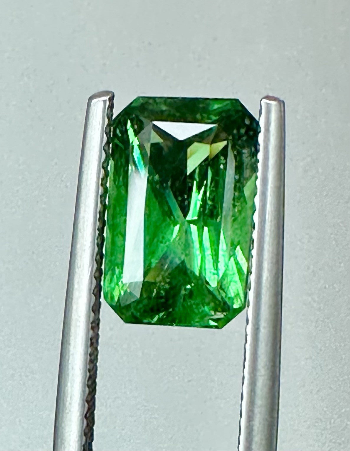 A Beautiful 4.71ct Tsavorite