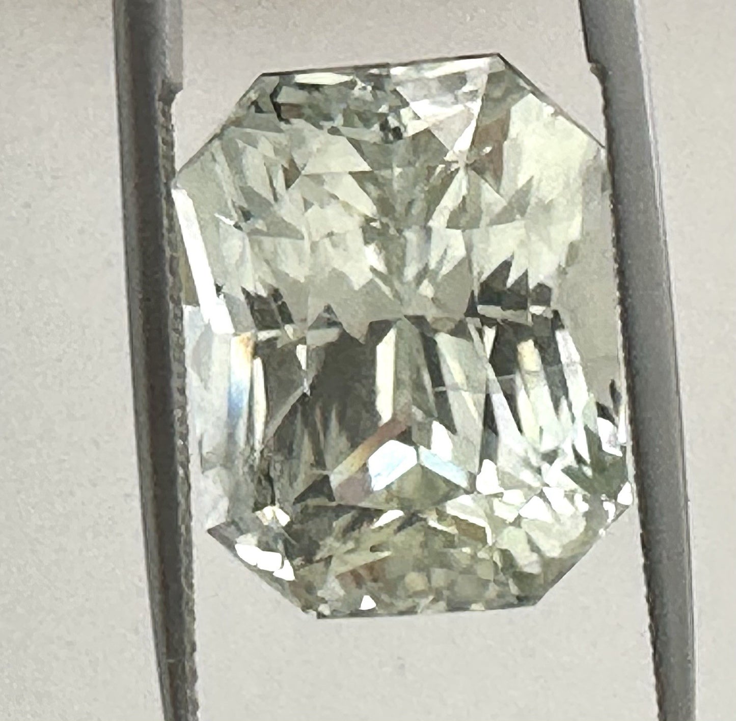 A Stunning & Unique Unheated Pastel Mint Sapphire 23.06ct + Cert