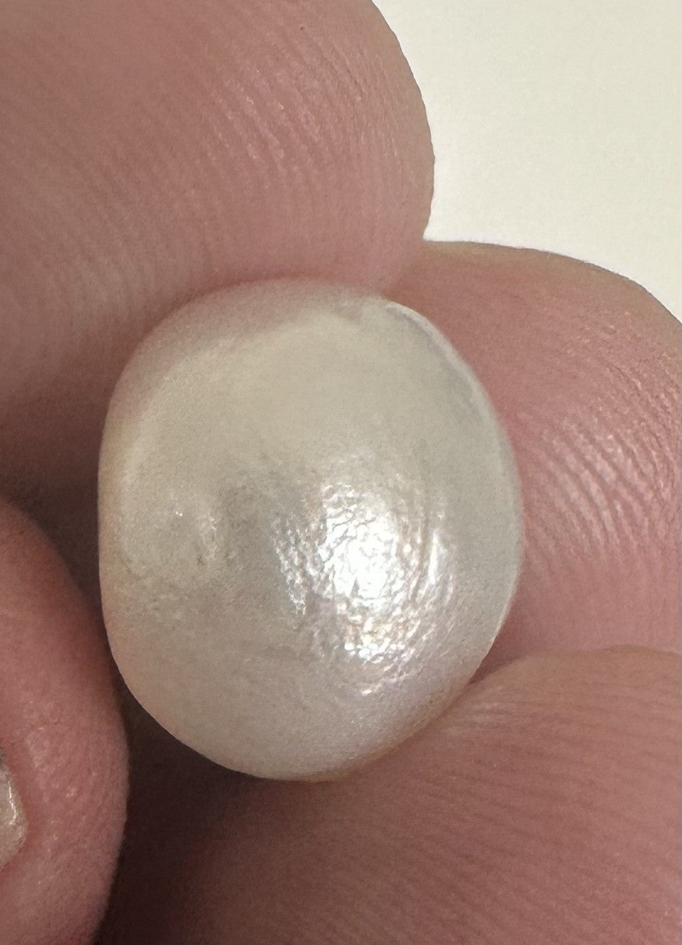 A Beautiful 12.65ct Natural Saltwater Pearl GIA Certificate