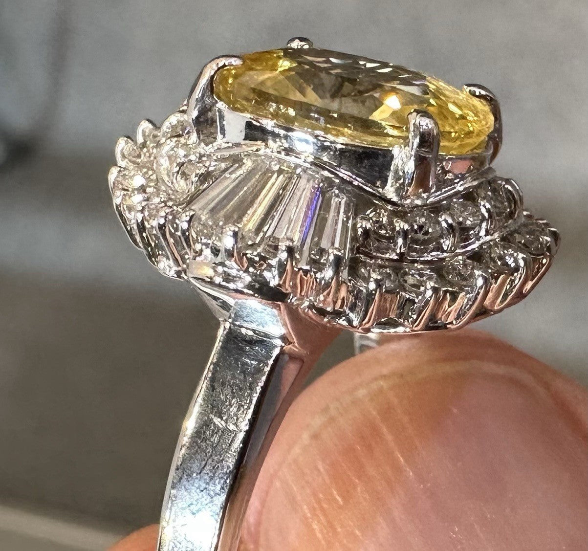 An Exquisite 4.81ct Unheated Lemon Yellow Sapphire Platinum & Diamond Ring