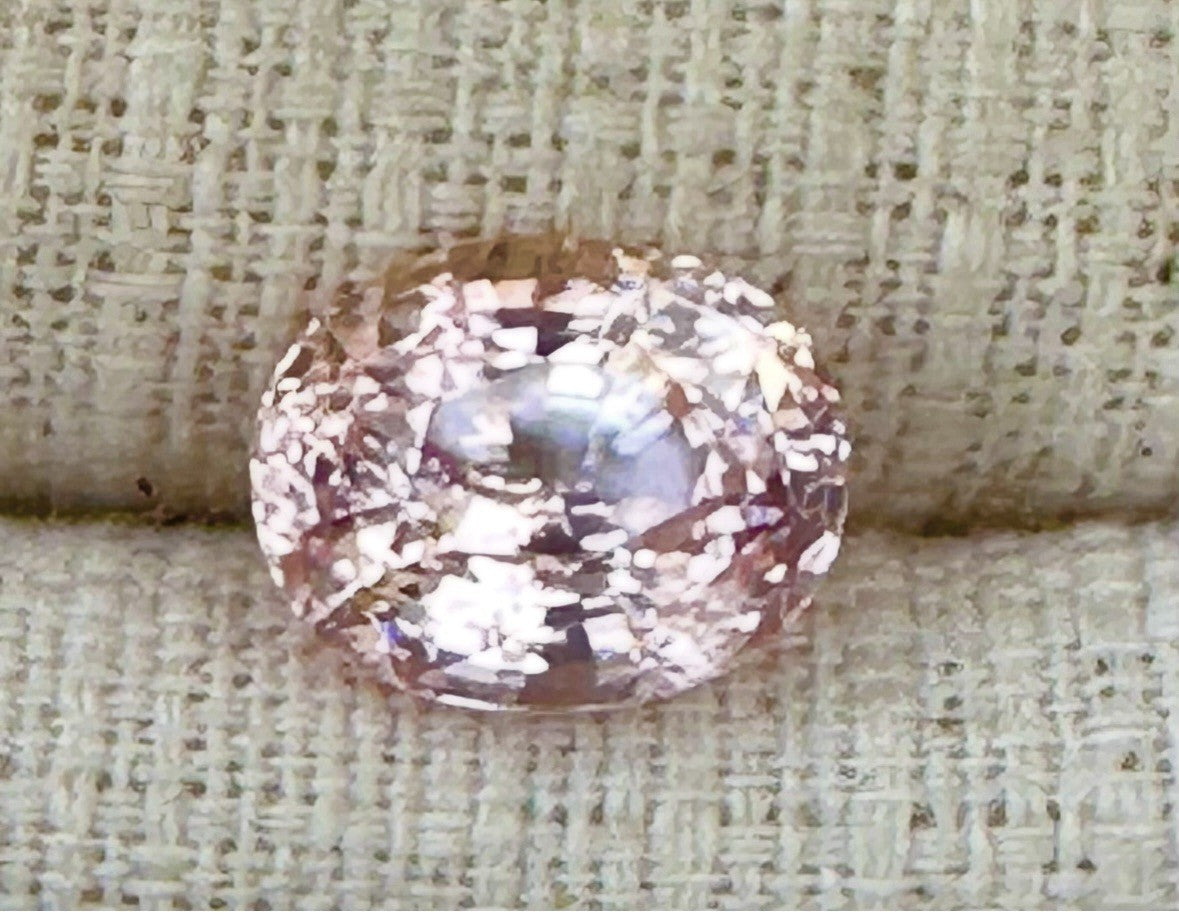 A Magnificent No Heat Unheated 5.83ct Padparadscha Sapphire Lotus Certificate
