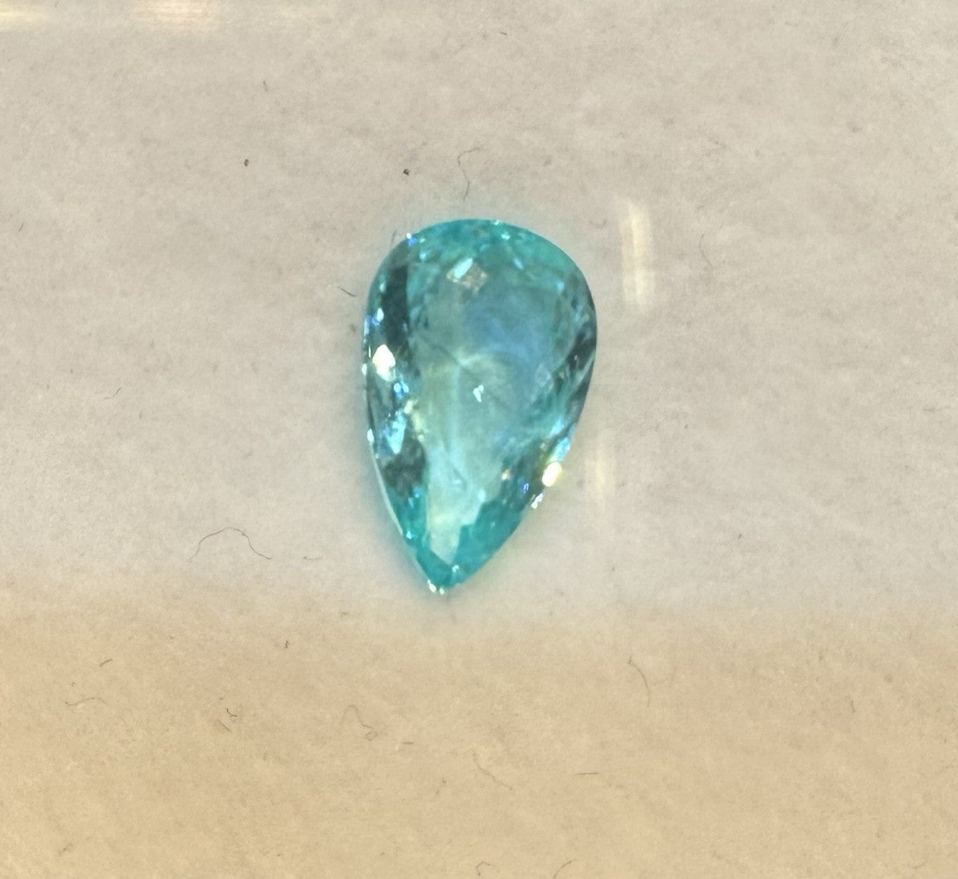 A Stunning 1.80ct Paraiba Tourmaline & Certificate