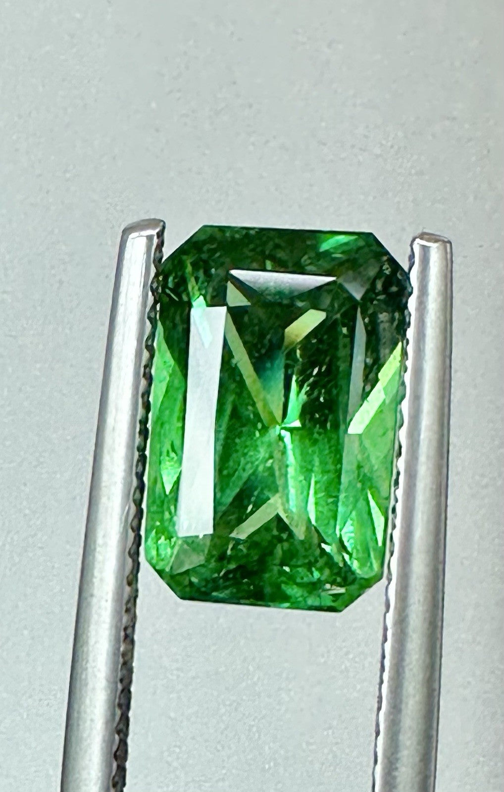 A Beautiful 4.71ct Tsavorite