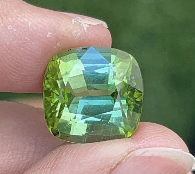A Beautiful And Rare 10.50ct Vietnam Bicolor Tourmaline