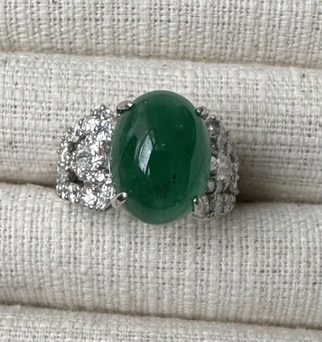 Beautiful 10.23ct Colombia Emerald Cabochon & Diamond Platinum Ring