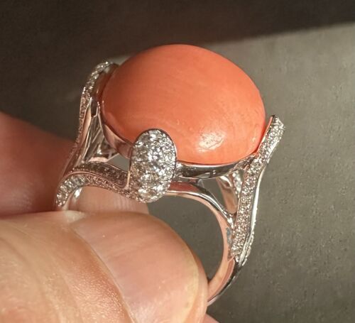 Beautiful 18.65ct Angel Skin Coral + Diamond 18k Ring