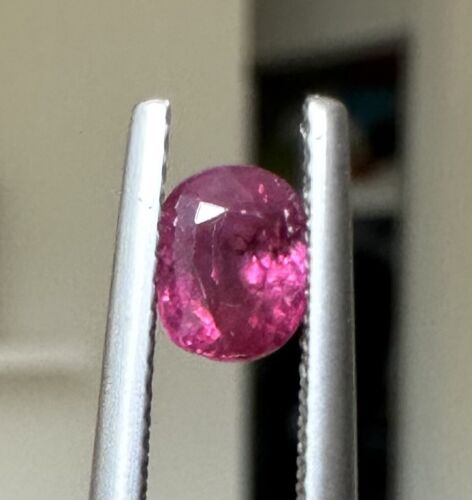 An Exquisite Unheated No Heat 1.21ct Burma Ruby & GIA Certificate