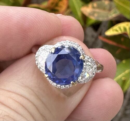 Magnificent Unheated Burma No Heat 5.25ct  Blue Sapphire Ring GIA Cert