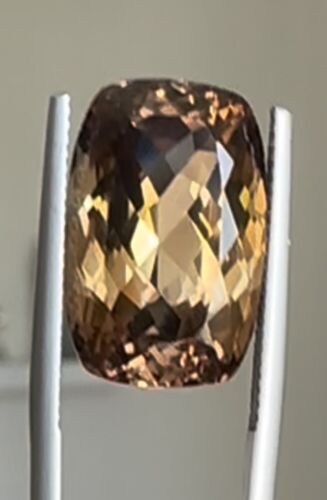 Beautiful Unheated Burma Topaz 21.81ct