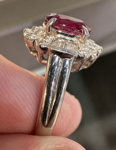 Exquisite 2.11ct Ruby & Diamond Platinum Ring GIA