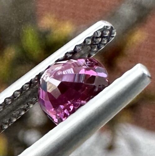 An Exquisite Unheated No Heat 1.12ct Burma Ruby & GIA Certificate