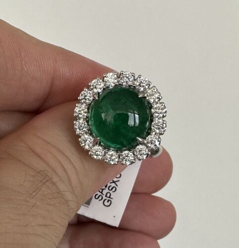 A Beautiful 9.65ct Colombia Emerald & Diamond Platinum Ring