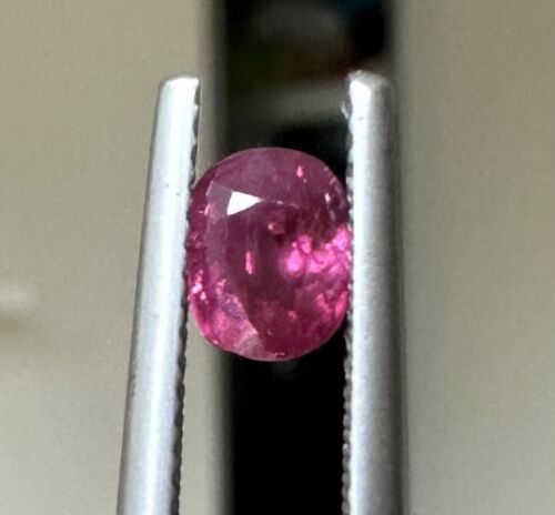 An Exquisite Unheated No Heat 1.21ct Burma Ruby & GIA Certificate