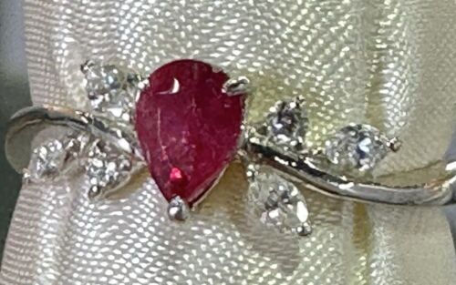 A Rare & Delightful Red Beryl/Bixbite Diamond Platinum Ring