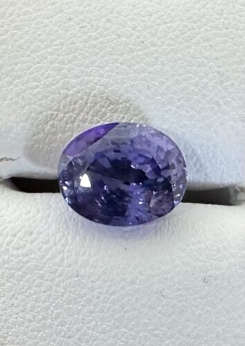 A Stunning Unheated No Heat 3.89ct Violet-Purple Color Change Sapphire