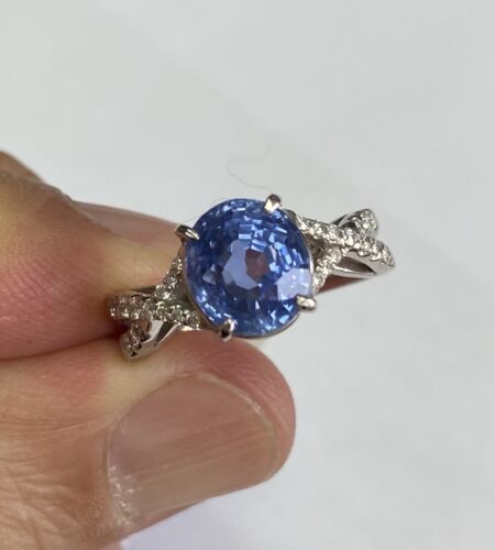 Sensational Unheated 4.35ct Blue Sapphire Platinum & Diamond Ring