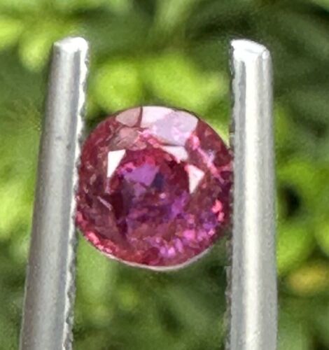 An Exquisite Unheated No Heat 1.12ct Burma Ruby & GIA Certificate