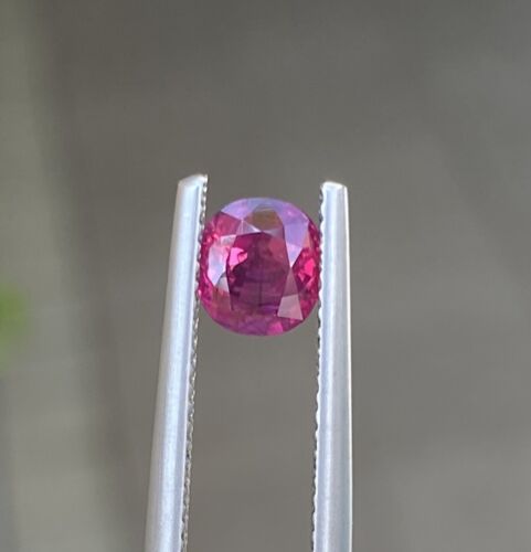 A Superb Unheated No Heat 1.09ct Burma Ruby Lotus Certificate