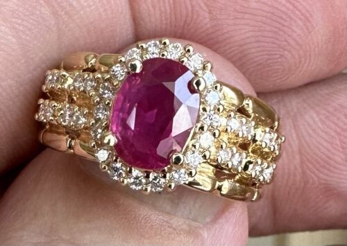 A Stunning Unheated No Heat 1.70ct Burma Ruby & Diamond Ring GIA Cert