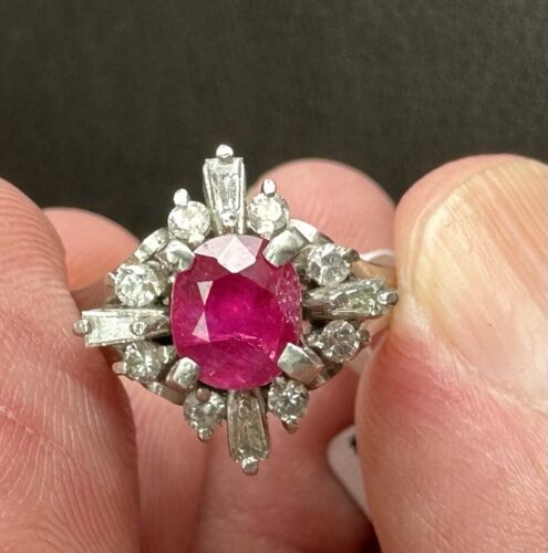 An Exquisite Unheated No Heat 1.11ct Burma Ruby & Diamond Plat Ring