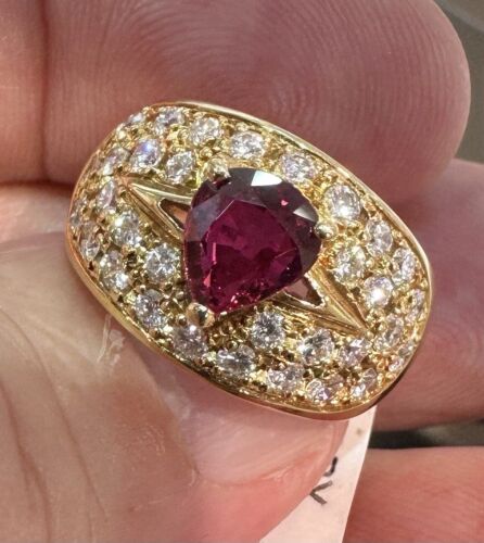 Exquisite 1.35ct Ruby & Diamond 18k Ring