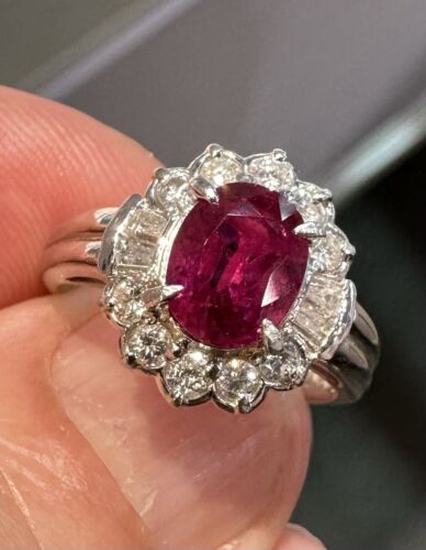 Exquisite 2.11ct Ruby & Diamond Platinum Ring GIA