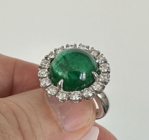 A Beautiful 9.65ct Colombia Emerald & Diamond Platinum Ring