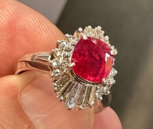 Exquisite 1.57ct Thai Ruby & Diamond Platinum Ring