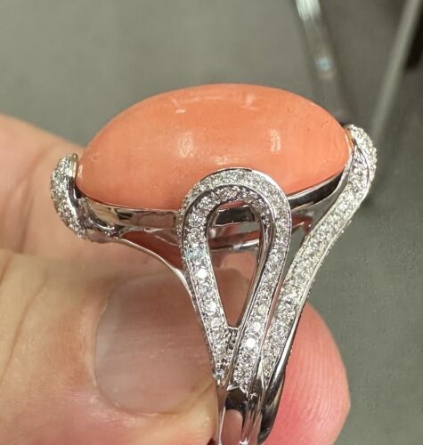 Beautiful 18.65ct Angel Skin Coral + Diamond 18k Ring