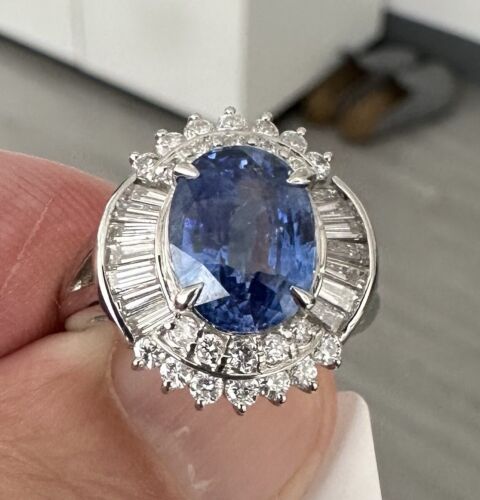 Exquisite 3.74ct Sri Lanka Blue Sapphire & Diamond Platinum Ring