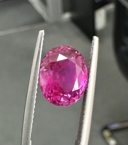 A Magnificent Unheated No Heat 5.30ct Burma Burmese Ruby GIA