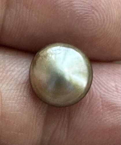 An Astonishing & Unique ‘Hamburger’ 3.91ct Natural Pearl GIA