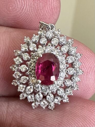 A Superb Unheated 1.00ct Burma Pigeon’s Blood Ruby Pendant AIGS