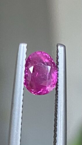 An Exquisite Unheated No Heat 1.13ct Burma Ruby GIA Certificate