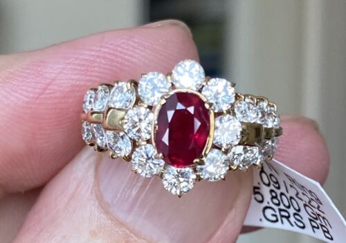 A Magnificent Unheated Burma 1.09ct Pigeon’s Blood Ruby Ring