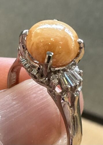 An Exquisite 3.48ct Melo Pearl & Diamond Platinum Ring