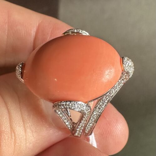 Beautiful 18.65ct Angel Skin Coral + Diamond 18k Ring