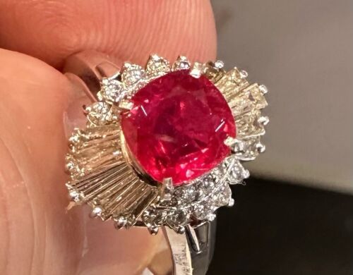 Exquisite 1.57ct Thai Ruby & Diamond Platinum Ring