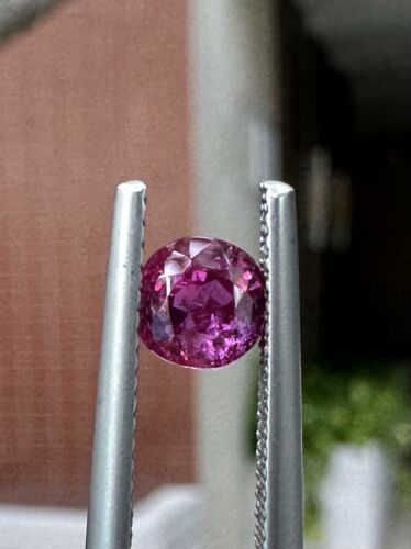 An Exquisite Unheated No Heat 1.12ct Burma Ruby & GIA Certificate