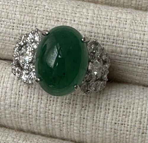 Beautiful 10.23ct Colombia Emerald Cabochon & Diamond Platinum Ring