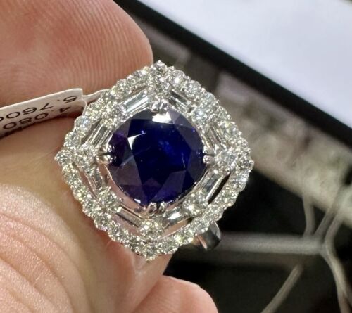 A Stunning 4.08ct Royal Blue Sapphire Plat & Diamond Ring